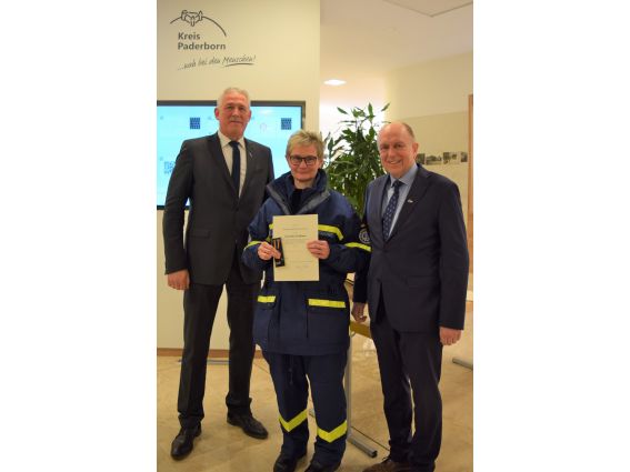 THW-Einsatzkräfte erhalten Bundesflutmedaille - Fluthilfe 2021 © Kreis Paderborn